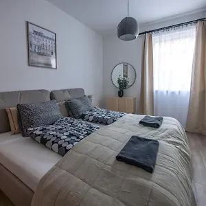 Lovag 12 Terrace Designer Apartamento